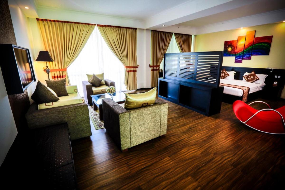 The Covanro Airport Hotel - Katunayake Гампа Екстериор снимка