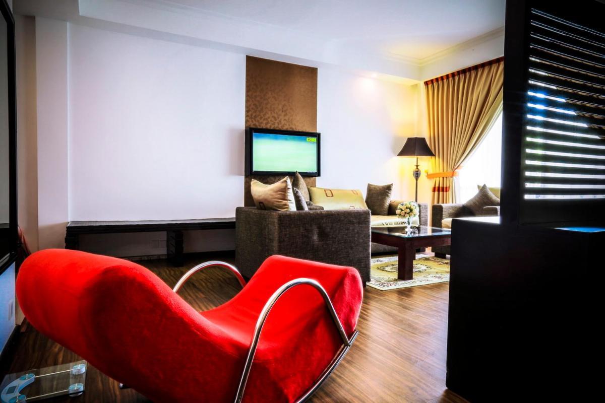 The Covanro Airport Hotel - Katunayake Гампа Екстериор снимка