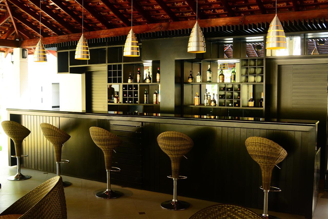 The Covanro Airport Hotel - Katunayake Гампа Екстериор снимка