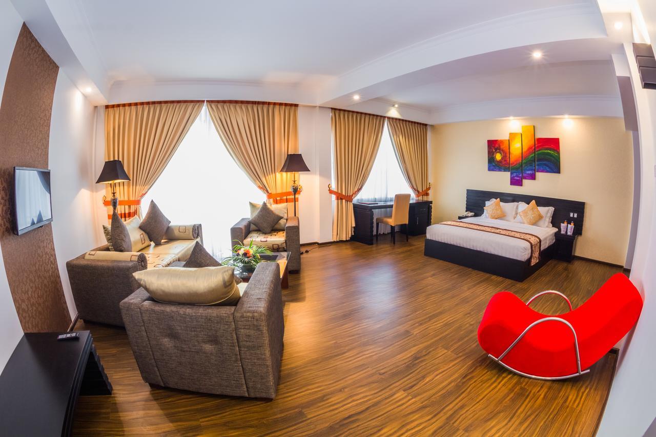 The Covanro Airport Hotel - Katunayake Гампа Стая снимка