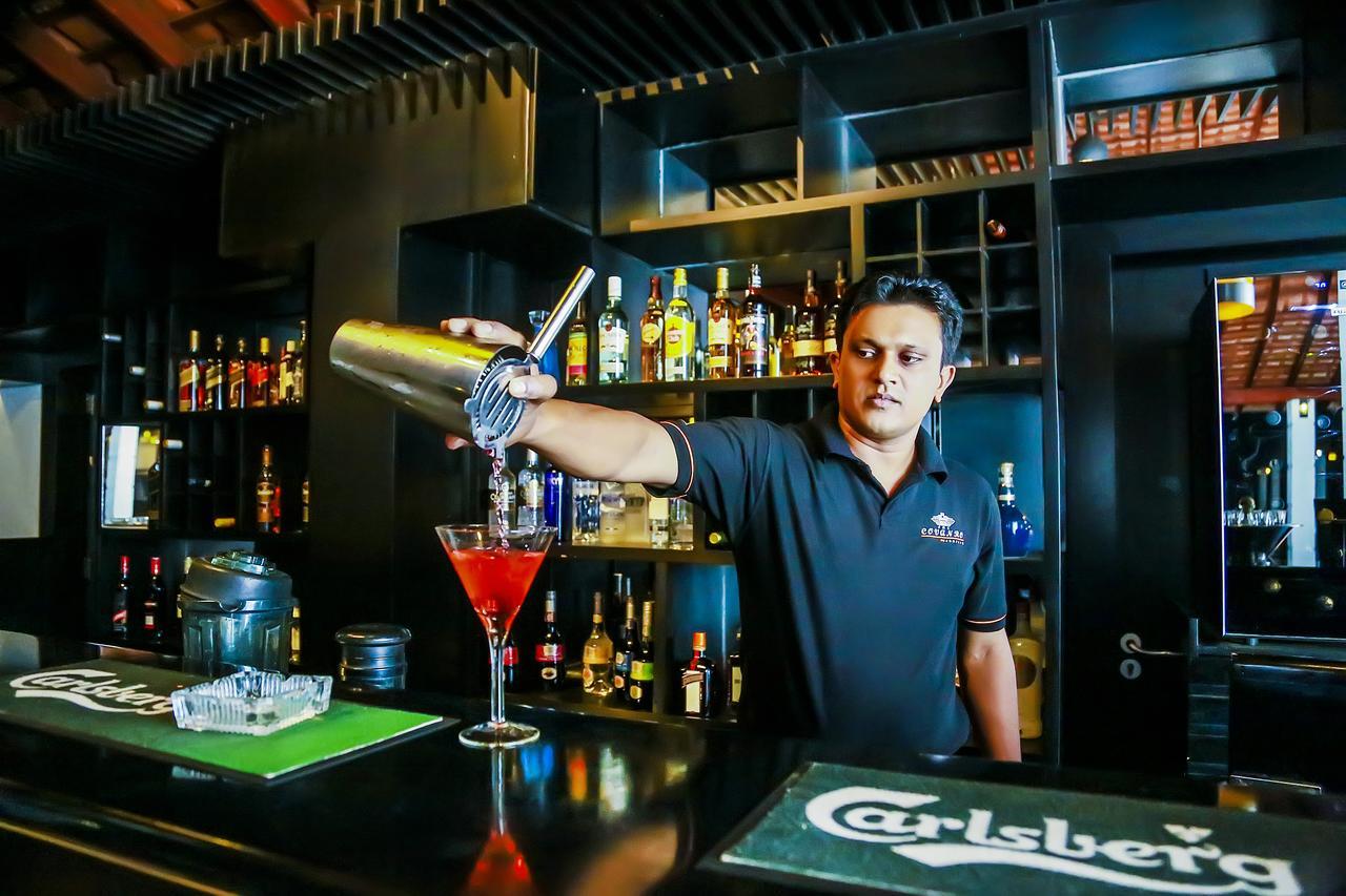 The Covanro Airport Hotel - Katunayake Гампа Екстериор снимка