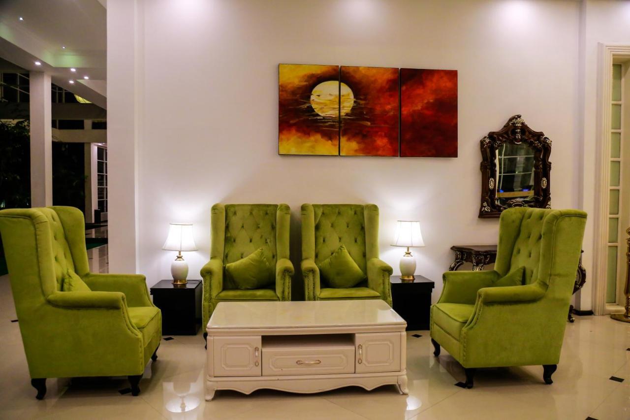 The Covanro Airport Hotel - Katunayake Гампа Екстериор снимка